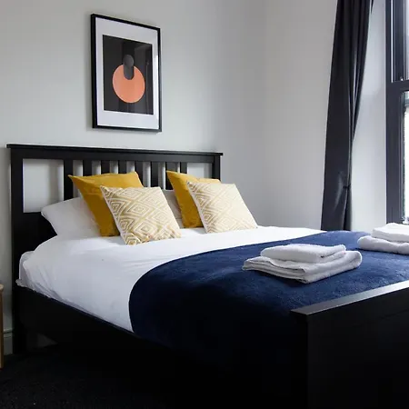 Newly Refurbished And Modern 1 Bedroom House In Dublin1 *